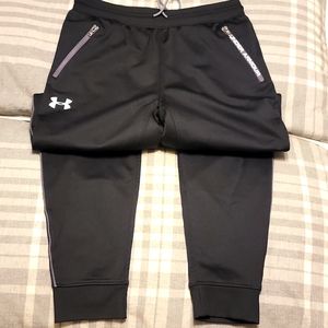 Under armour boys joggers xl